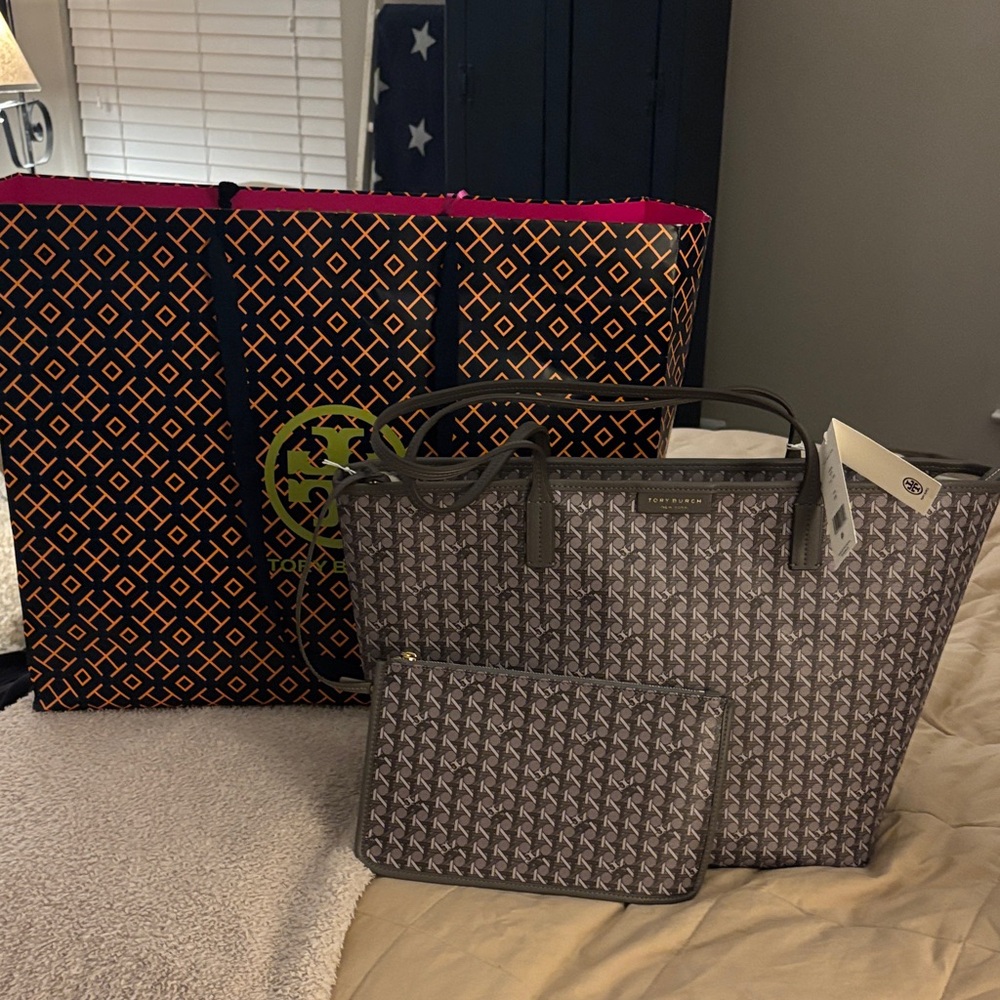 Goyard Gray Tote and Pouch Set